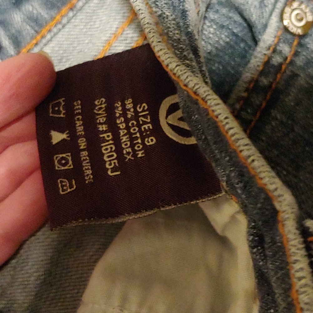 Jeans - Picture 7 of 7